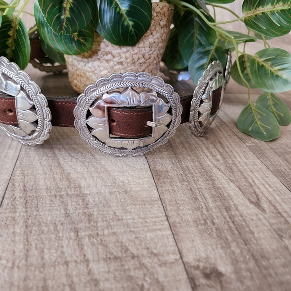 Brighton Brown Leather Sunflower Concho Belt - Picture 10 of 15